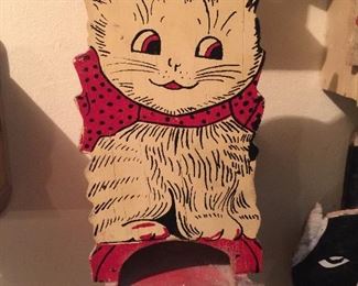 The cutest match holder I’ve ever seen in my life. Who wants to arm wrestle for it?