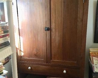 Armoire