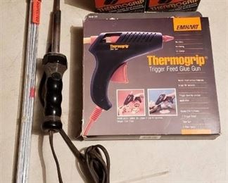 RCA Institute Soldering Iron with Rod and Thermogrip glue gun with 2 boxes of glue sticks