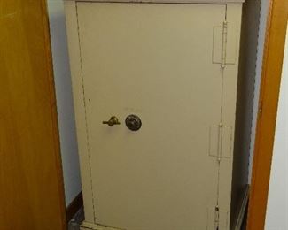 Large Safe - We have Combination