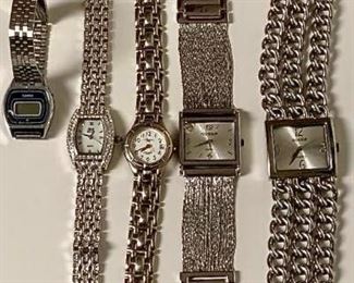 Watches in Silver https://ctbids.com/#!/description/share/281225