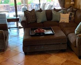 Robert MichaelRocky Mountain Sectional Sofa/Couch Chunkster Brown 37in H x 44in D x 130in 104in each direction