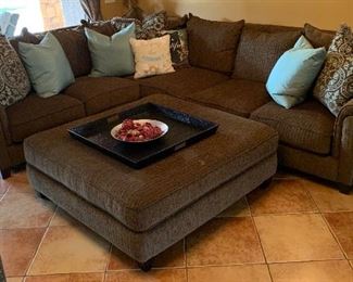 Robert MichaelRocky Mountain Sectional Sofa/Couch Chunkster Brown 37in H x 44in D x 130in 104in each direction