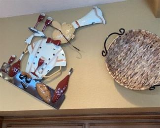 Lots of Kitchen Decor