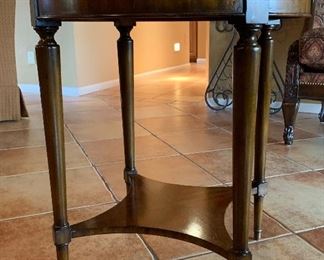 Maitland-Smith Aged Regency Occasional Table w/ Removable Tray 3230-763 32in H x 26in Diameter