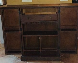 Vintage Walnut Fold-Out Dry Bar 42x29x19in HxWxD