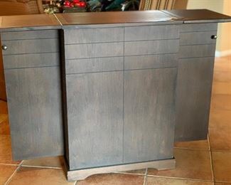 Vintage Walnut Fold-Out Dry Bar 42x29x19in HxWxD