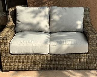All Weather Wicker Loveseat/Sofa 35x59x36in HxWxD