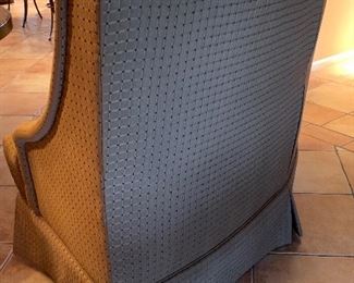 NC Rustic Hammered Dining table w/ 2 booth Style seats & 2 Head Chairs 30x60x72in Was $14,000.00 new!