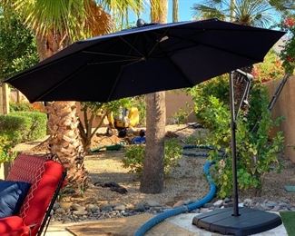 Treasure Garden Obravia Cantilever Umbrella AG19