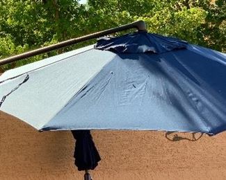 Treasure Garden Obravia Cantilever Umbrella AG19