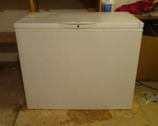 Chest freezer
