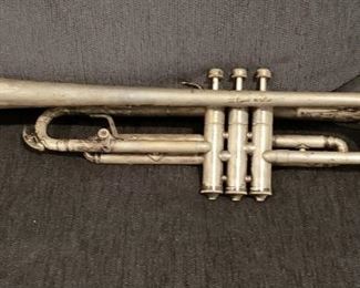 3 Calvelier Horn Silver Tone