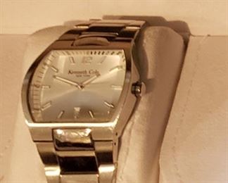 80 Kenneth Cole Watch