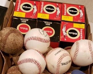 100 Vintage Baseballs