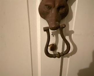 The fox door knocker is for sale this time.