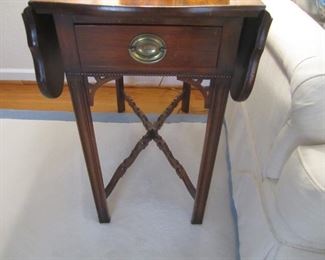 DROP LEAF END TABLE