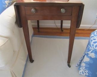 DROP LEAF END TABLE