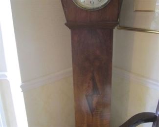 ANTIQUE CLOCK