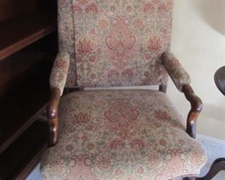 SIDE CHAIR