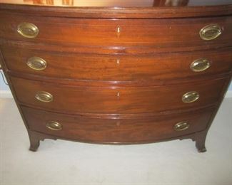 CHEST OF DRAWERS