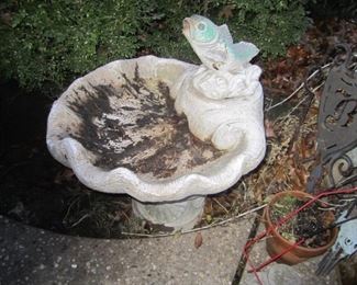 BIRD BATH AS IS FISH TAIL