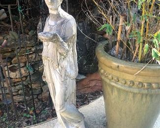 Venus di Milo had other modeling jobs, you know.