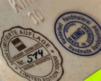 In English that translates to "Buena Cerveza!"