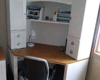 Two piece corner desk