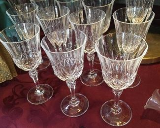 BEAUTIFUL CRYSTAL STEMWARE