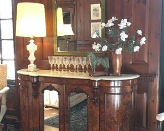 MIRRORED MARBLE TOP CONSOLE AND TRUMEAU MIRROR