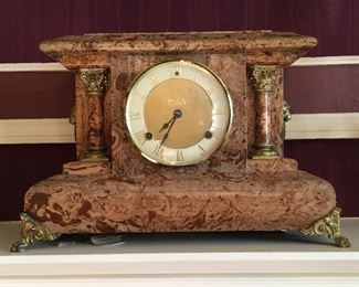 MANTEL CLOCK