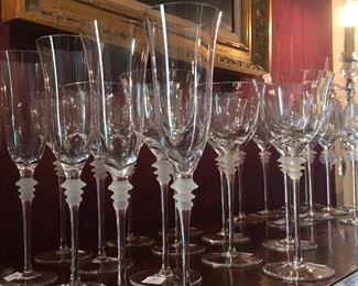 BEAUTIFUL CRYSTAL STEMWARE