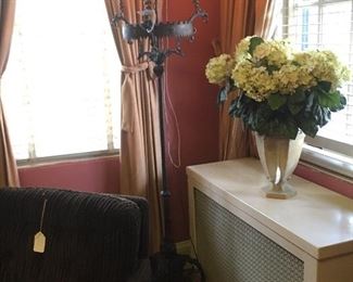 PAIR OF IRON TORCHIERE LAMPS