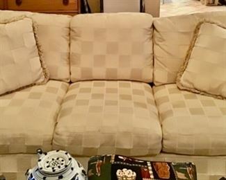 Vanguard Sofa in excellent condition