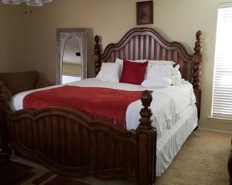 King Size bedroom set 