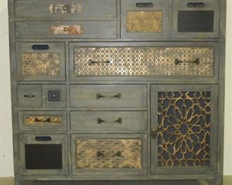 Guild Master organizer stand