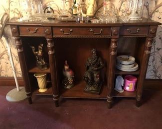ANTIQUE FOYER TABLE
