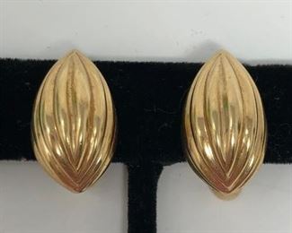  14k Gold Clip Earrings https://ctbids.com/#!/description/share/283602