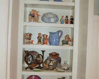 Collection of Hummel figurines 