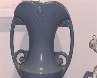 Vintage Vase - Abingdon USA pottery  #522