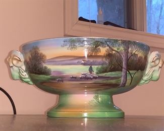 Beautiful hand painted scenic bowl -Noritake  - front
