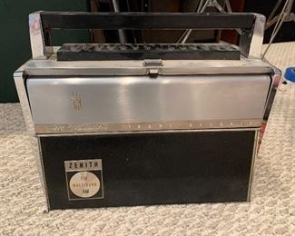 Zenith Royal 3000-1 Transistor, Trans-Oceanic, Portable Radio  