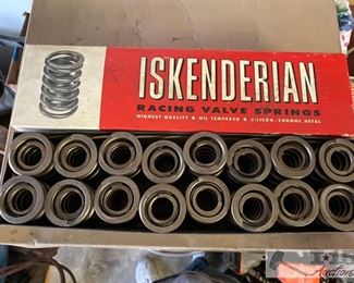 120:Iskenderian Racing Valve Springs Set(16)
Iskenderian Racing Valve Springs Set(16)