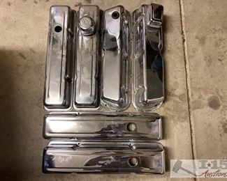 130:3 Sets of Small Block Chevy Valve Covers
3 Sets of Small Block Chevy Valve Covers