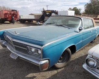 54: 1965 Chrysler Crown imperial
YD53154622

Currently on Non-op, California title in hand.
DMV fees: $37 and $70 doc fees 

 