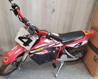 56214: Razor MX500 Electric Bike
Razor MX500 Electric Bike
DA19-01-029.3