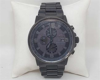 1300: Citizen Eco-Drive Nighthawk Watch
Model GN-4W-S Measures approx 46mm Does not tick
OS14-069874.19 1 of 3