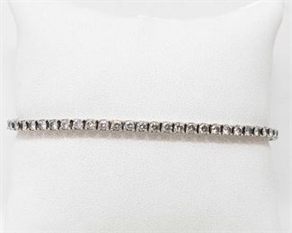 1020: 14k Gold Diamond Bracelet, 9.5g
Measures approx 7", weighs approx 9.5g