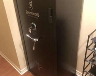BROWNING PROSTEEL SAFE IN WONDERFUL CONDITION